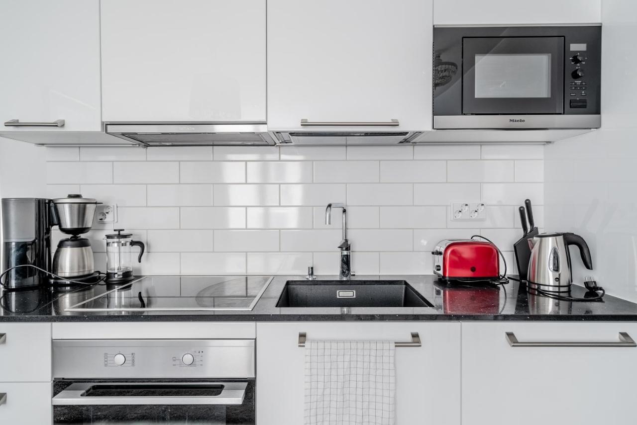 Nice Studio Apartment On A Pedestrian Street 赫尔辛基 外观 照片