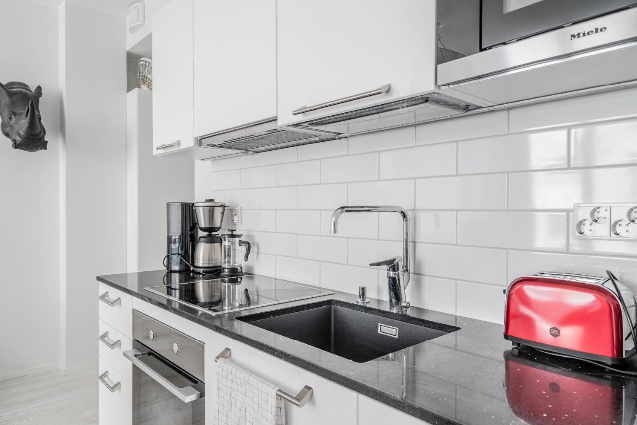 Nice Studio Apartment On A Pedestrian Street 赫尔辛基 外观 照片