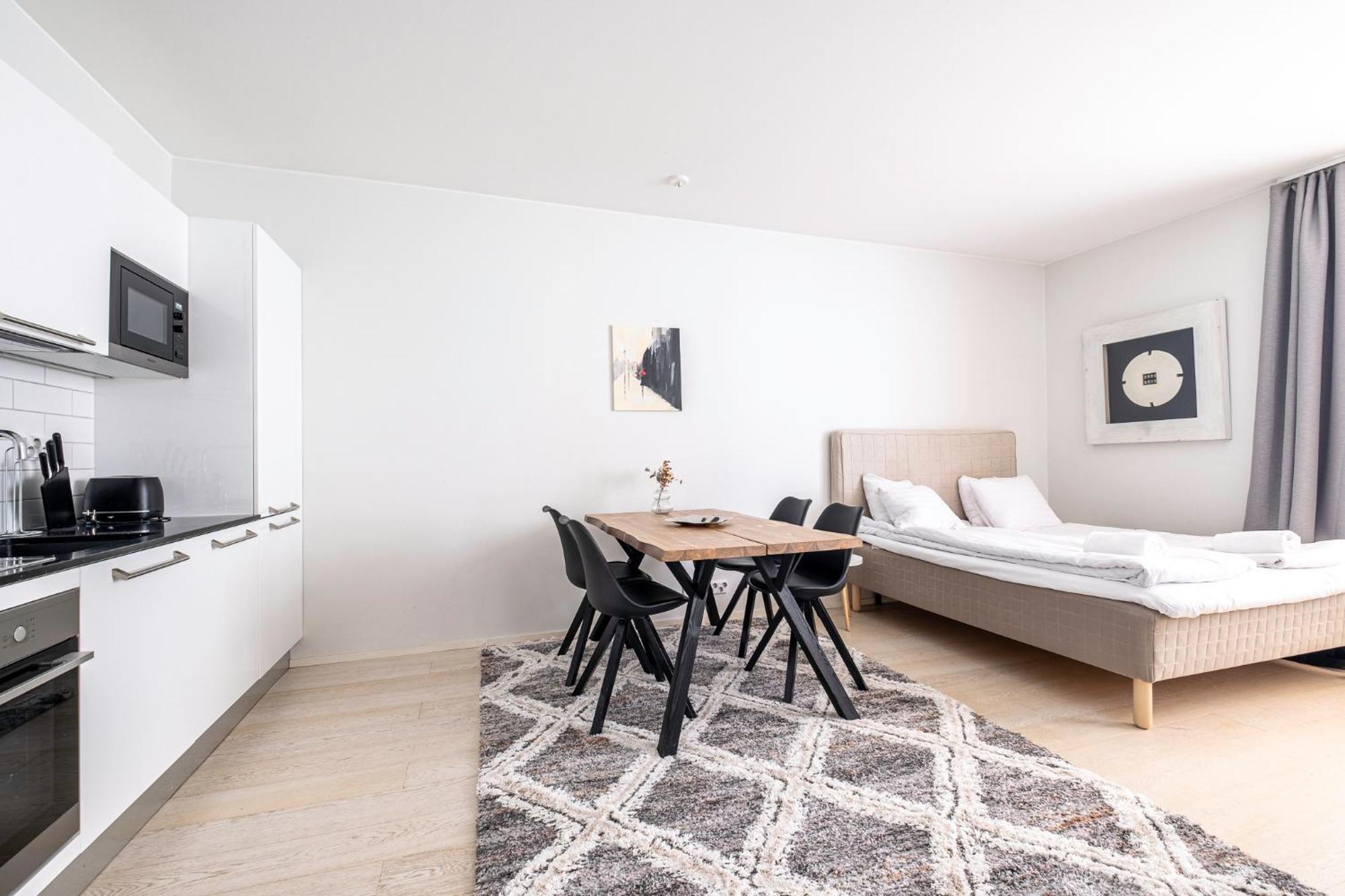 Nice Studio Apartment On A Pedestrian Street 赫尔辛基 外观 照片